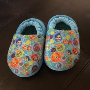 Bubble guppie toddler slippers